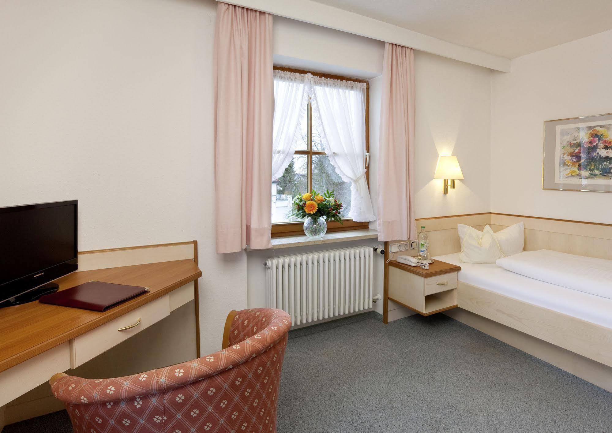 Filser Hotel 3*